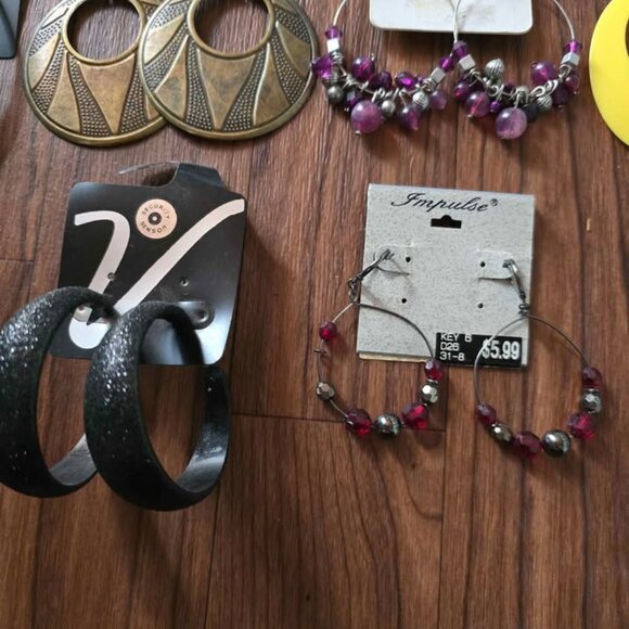 Statement and Dangling Earring Bundle of DEB, Rue21, Maurices, Minicci, Vanity - Picture 9 of 11